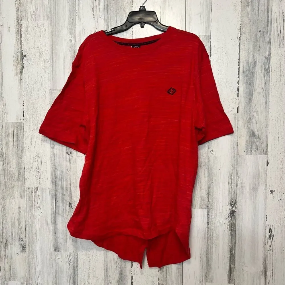 Men’s red shirt